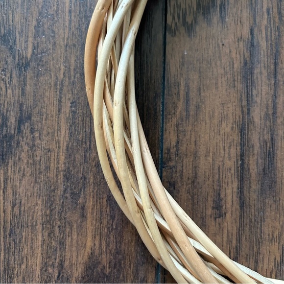 Floral Garden Willow Wreaths - Picture 6 of 9